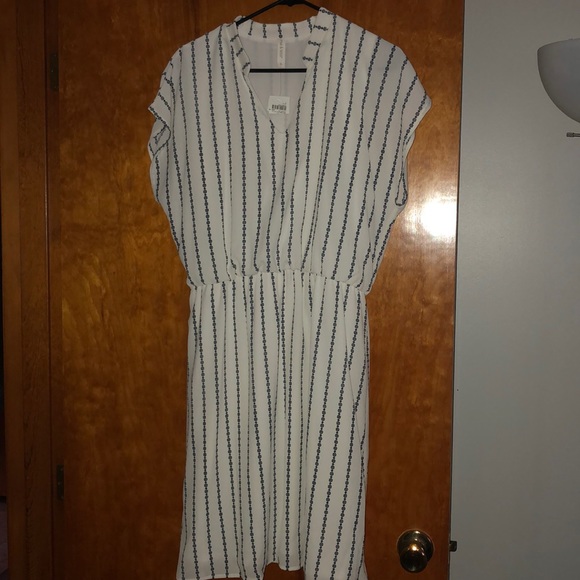 NWT dress - Picture 1 of 2